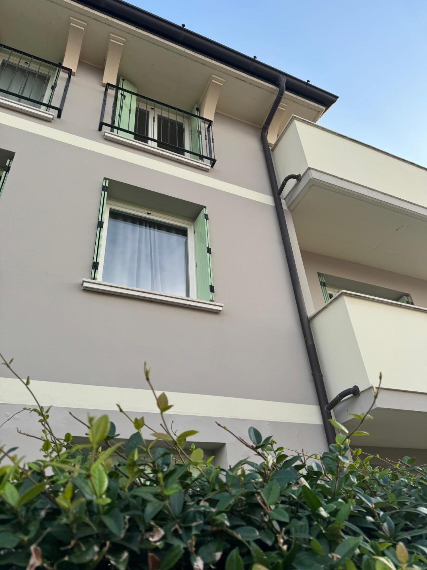 ديسينسانو ديل غاردا Residence Del Lago المظهر الخارجي الصورة